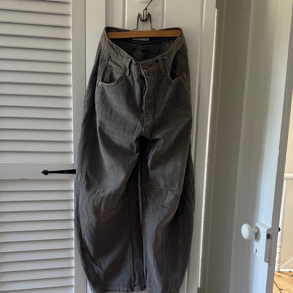 Free People barrel jeans size 25